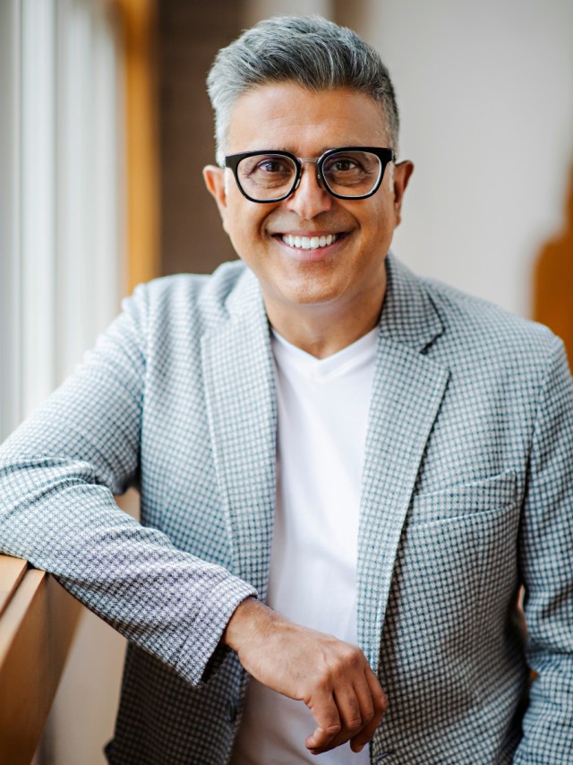 RE/MAX Agent Faisal Susiwala Recognized as the Top Individual RE/MAX