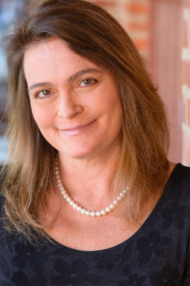 Kelly Recognized by BestAgents.us as a 2024 Top Agent isStories