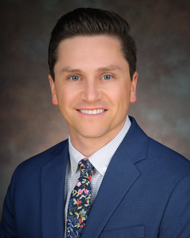 Tyler Kent, MD, Highly Skilled Orthopedic Surgeon at Orthopedics