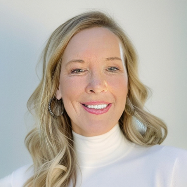 Zanita Lundy, Recognized by BestAgents.us as a 2024 Top Agent isStories