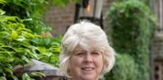 Darla Davis: Leading Realtor at Next Move Real Estate