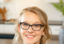 Jennifer Brown, Recognized by BestAgents.us as a 2025 Top Agent