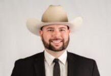 Ariya Mobed, Recognized by BestAgents.us as a 2025 Top Agent