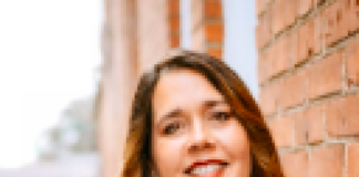 Beth Edwards, Recognized by BestAgents.us as a 2025 Top Agent