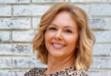 Julie Dennis: Recognized by BestAgents.us as a 2025 Top Agent