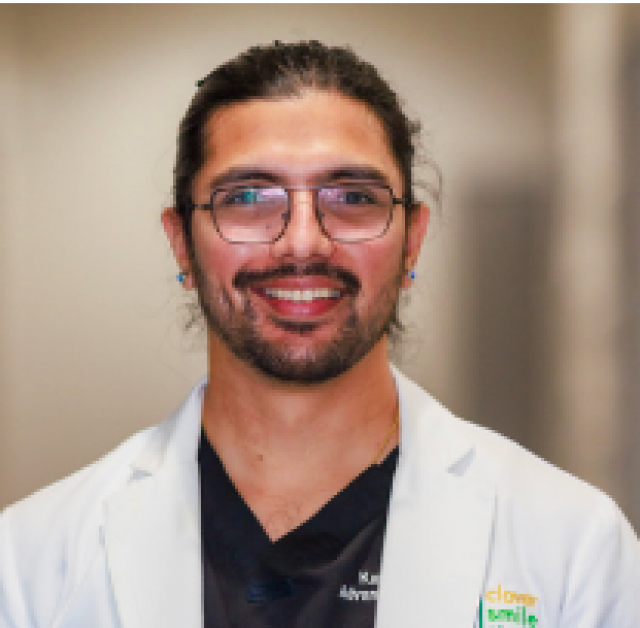 rss_karnik-shah-bds-ms-a-leading-prosthodontist-and-implant-surgeon-committed-to-transforming-smiles7