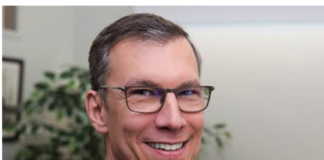 Dr. Robert Wunsch Celebrates Over Three Decades of Dedicated Dental Care in Berks County