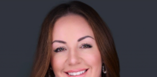 Jennifer Dennis, Recognized by BestAgents.us as a 2025 Top Agent