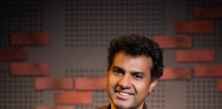 Sanjay Michael Brings Back Golden Era of Rock With Wall Street Blues EP