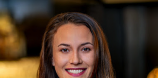 Lisa Williams, Recognized by BestAgents.us as a 2025 Top Agent