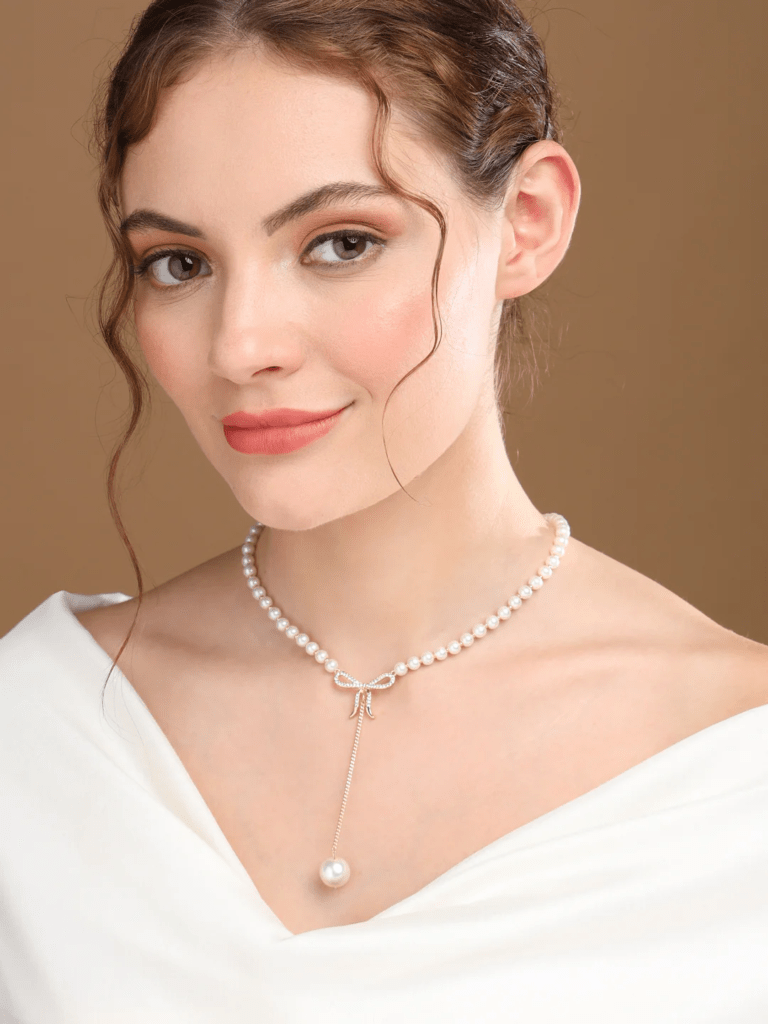 How to Style Jewelry for Every Moment: Proven Tricks