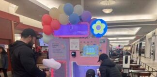 Unlocking Local Marketing: 5 Ways the Chuanbo Vending CMS Creates Viral Campaigns Remotely