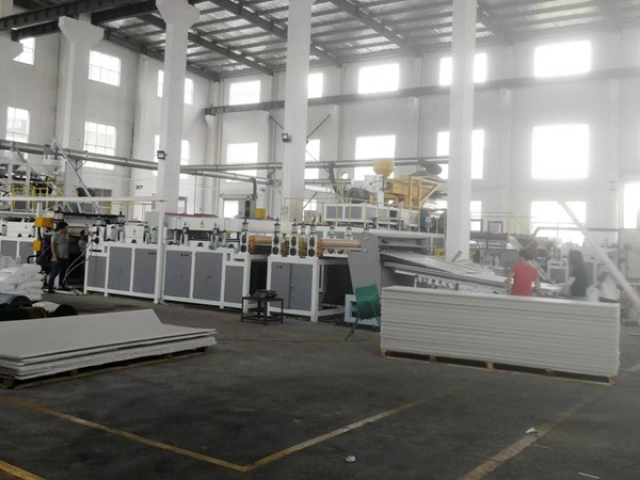 rss_future-leading-pp-coaming-box-supplier1410327696