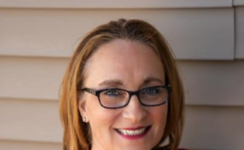 Rhonda Nowitzke, Recognized by BestAgents.us as a 2025 Top Agent