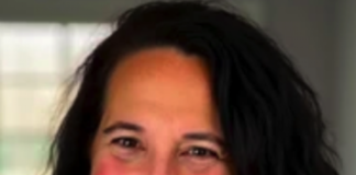 Roxanne Quinn, Recognized by BestAgents.us as a 2025 Top Agent