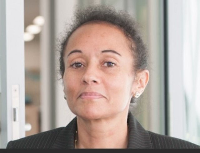 rss_the-author-anne-marie-mugwe1014589031