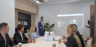 SkyUX ?– Royoso: Blockchain and AI Power the Next-Generation Investment Platform