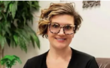 America’s Best in Medicine Recognizes Courtney Chettle for Leading Renew – Transcend Wellness in Human-Focused Therapy