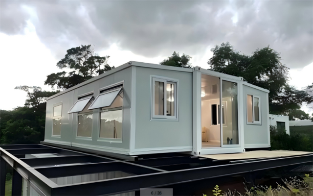 rss_prefabricated-container-houses465386015