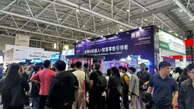 rss_premier-provider-anno-robots-beverage-dream-team-of-ai-coffee-ice-cream-and-bubble-tea-robots-dominates-hotelex81