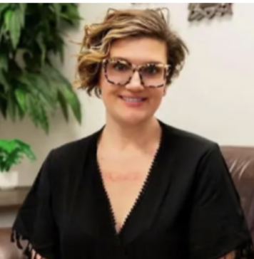 America’s Best in Medicine Recognizes Courtney Chettle for Leading Renew – Transcend Wellness in Human-Focused Therapy