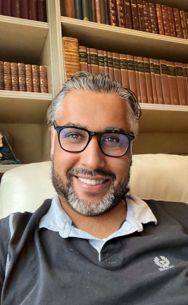 rss_sir-patrick-in-office-2994234239