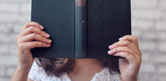 7 Empowering Books that Every Woman Should Read