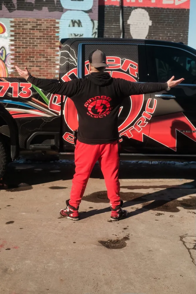 rss_electrician-indianapolis1149084502