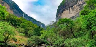 11 Offbeat Trekking Destinations in India to Explore Devkund Waterfall Trek in Maharashtra