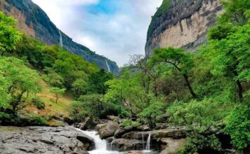 11 Offbeat Trekking Destinations in India to Explore Devkund Waterfall Trek in Maharashtra