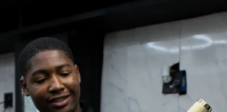 Houston Barber Shop Exclusive Fadez Builds Reputation Through Consistency and Modern Style