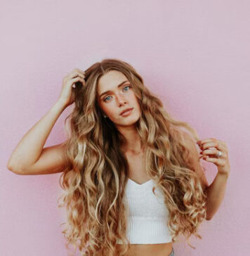How to Keep Your Hair Healthy in the Scorching Summer? How to Keep Your Hair Healthy in the Scorching Summer?