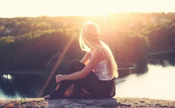30 Best Life Practices to Embrace Solitude with Self-love